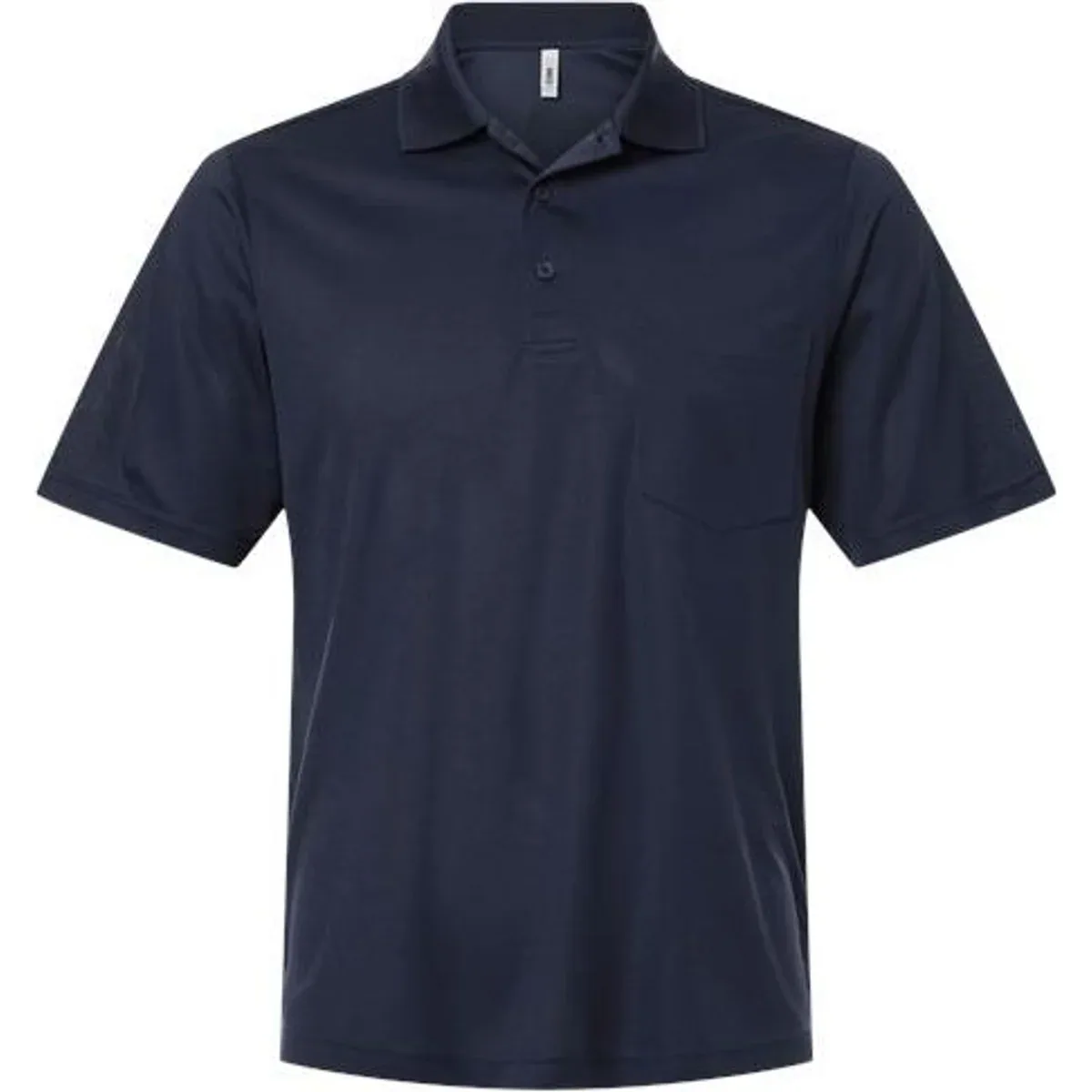 Polo featuring a three-button placket and collar